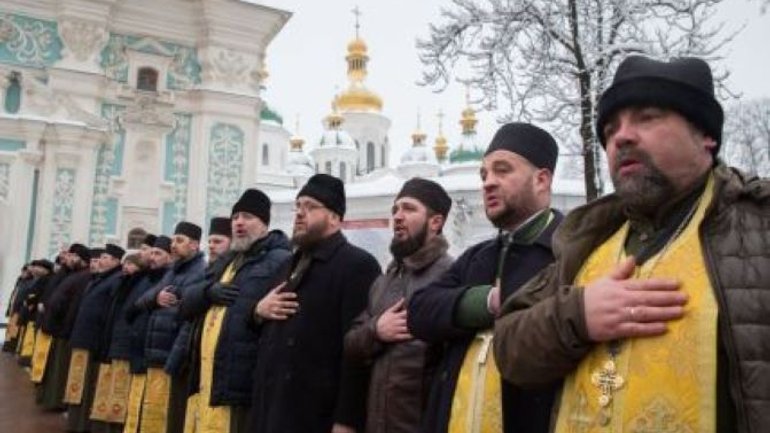 Лише третина священиків переходить до ПЦУ з громадою, - митрополит Олександр (Драбинко) - фото 1