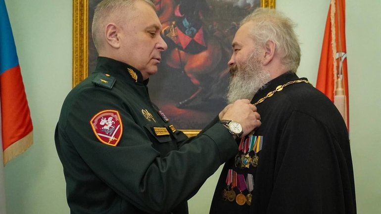 Попи РПЦ отримали медалі за війну проти України - фото 1