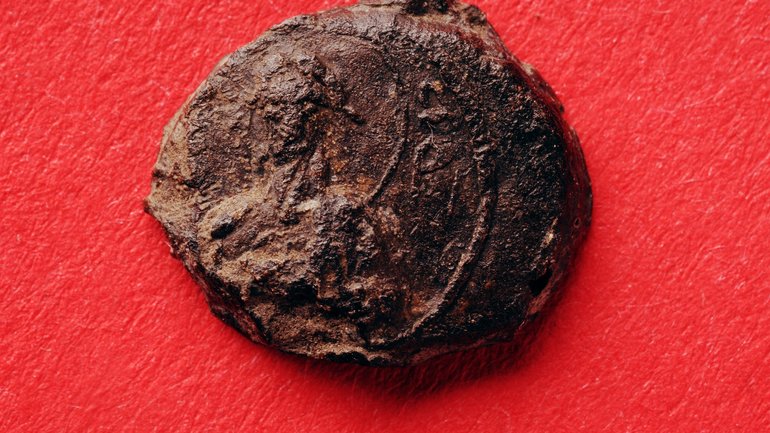 На Волині знайшли митну печатку часів Київської Русі - фото 1