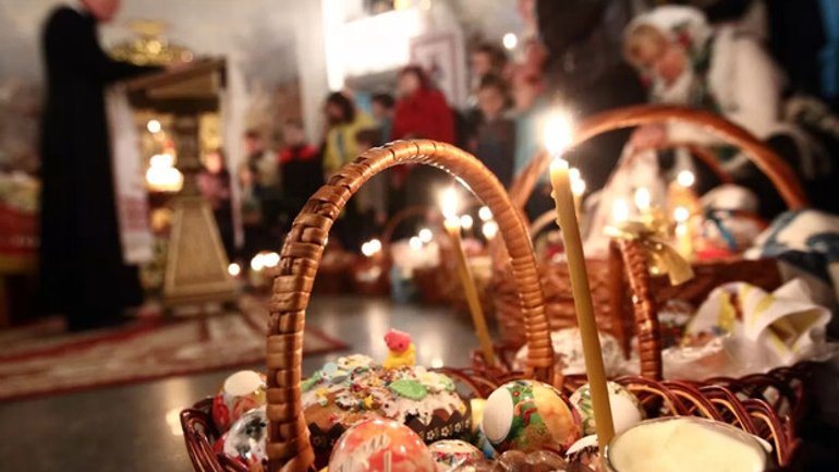 Понад половина українців планують відвідати храм на Великдень - фото 1
