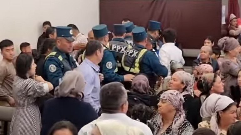 В Узбекистані на Великдень міліція увірвалась у Дім молитви баптистів та затримала 10 осіб - фото 1