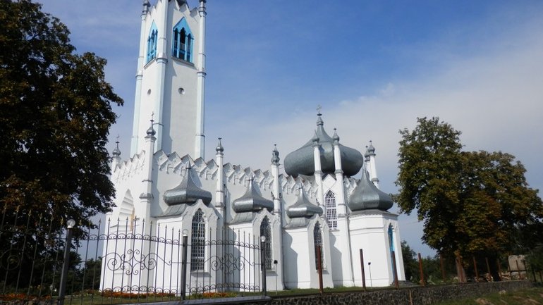 Черкаські прокурори стали на захист церков, торгових рядів і корчми - фото 1