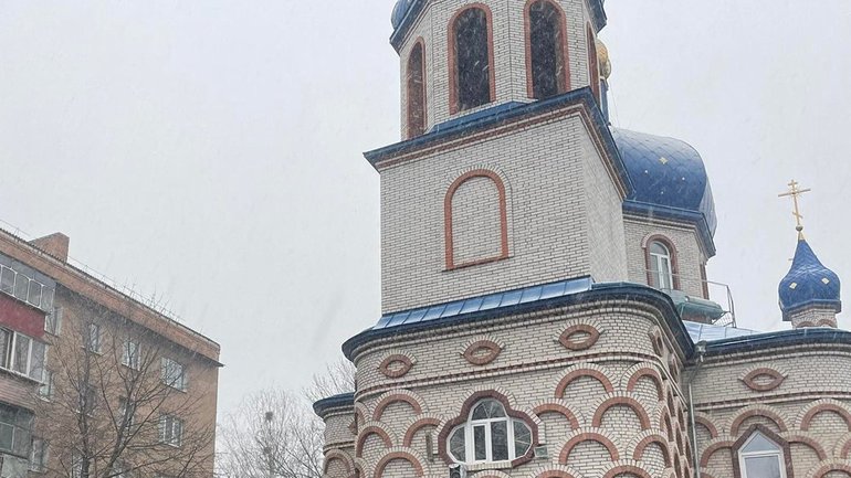 У Хмельницькому "перейменували" храм УПЦ і зареєстрували новий статут релігійної громади - фото 1