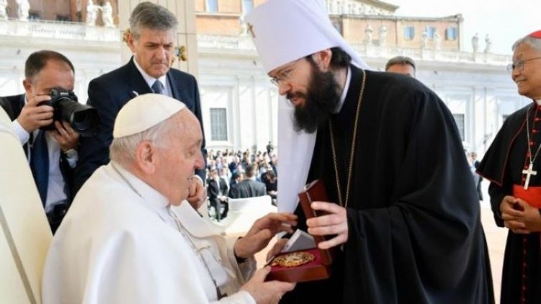 Головний дипломат РПЦ привітав Папу на аудієнції - фото 1