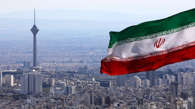 В Ірані двох чоловіків стратили за богохульство в інтернеті - фото 1