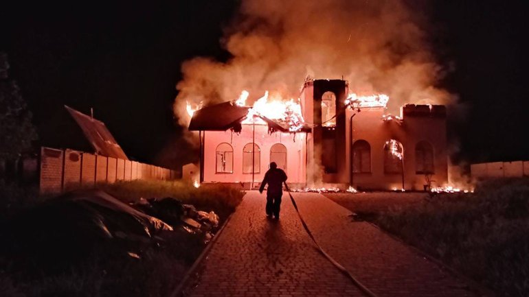 Россияне обстреляли дом молитвы евангельских христиан-баптистов в Орехове - фото 1