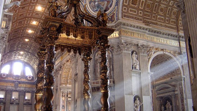 У Ватикані відправили покутну Месу після інциденту у базиліці св. Петра - фото 1