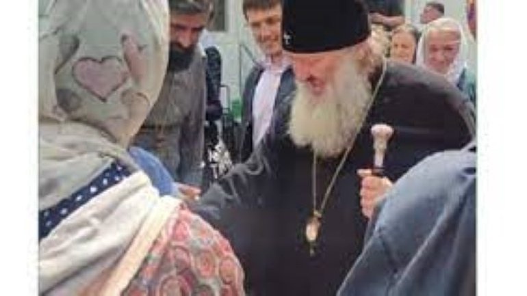Митрополит УПЦ МП Павел приехал в лавру - фото 1