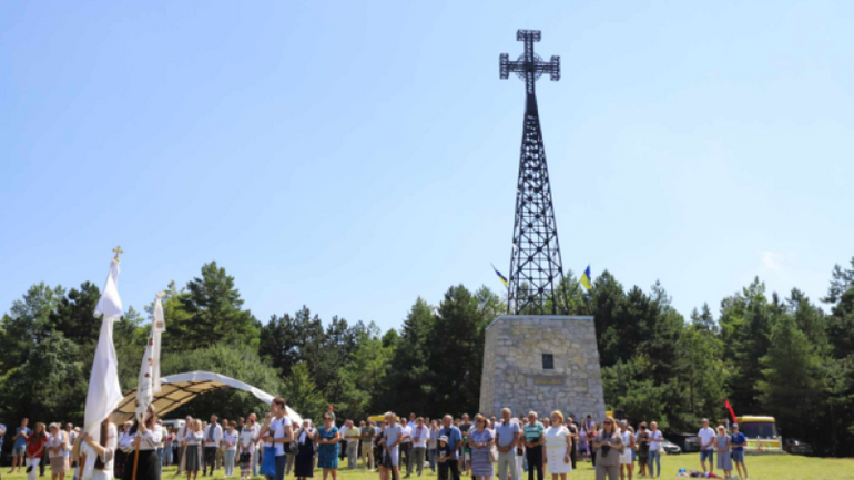 На Львівщині відреставрували пам'ятний хрест Маркіяну Шашкевичу - фото 1