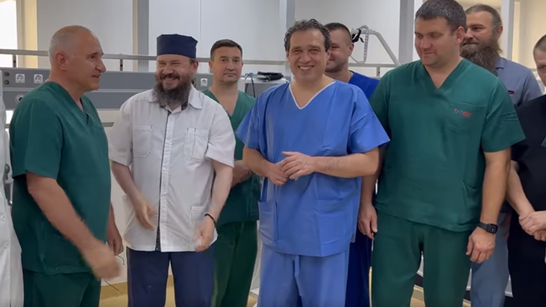 У медцентрі при Банченському монастирі УПЦ МП виконали першу складну операцію на серці - фото 1