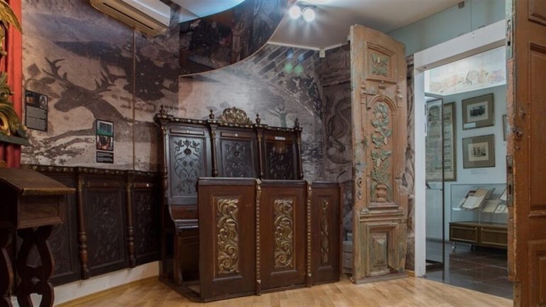 Stolen ancient synagogue doors from Ternopil turned up in Moscow - фото 1