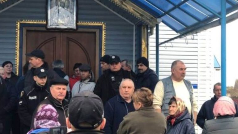 На Рівненщині побилися представники УПЦ МП з вірянами ПЦУ - фото 1