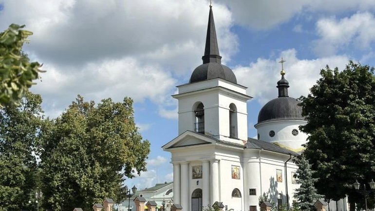 Батурин - перше місто на Чернігівщині, де нема церков УПЦ МП - фото 1
