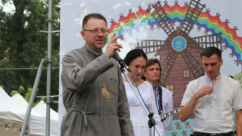 Єпископ УГКЦ поблагословив відкриття «Сорочинського ярмарку» у Львові - фото 1