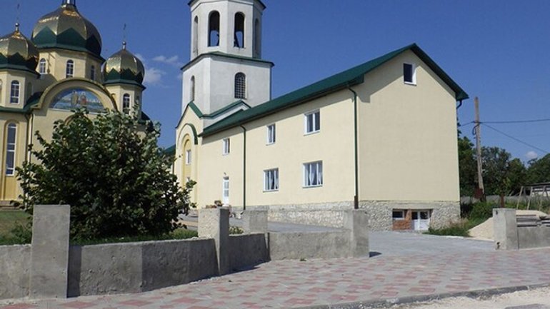 На Тернопільщині чоловік обікрав церкву та священика - фото 1