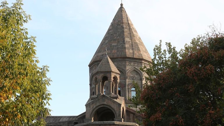 У Вірменській Церкві закликали Азербайджан зупинити війну - фото 1