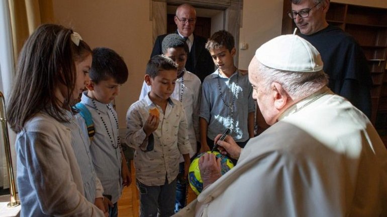 Папа оголосив про майбутню зустріч з дітьми з усього світу - фото 1