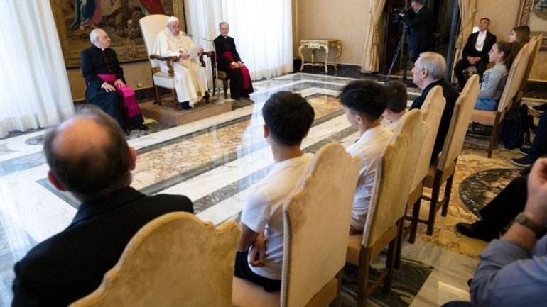 Папа зустрівся з групою жінок, які вийшли з мафії - фото 1