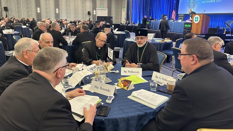 Archbishop Daniel Joins the Delegation of the Assembly of Canonical Orthodox Bishops of the USA at the General Session of the US Conference of Catholic Bishops - фото 1