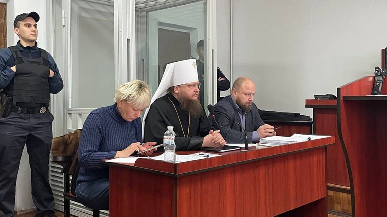 У Соснівському районному суді сьогодні розглядали справу митрополита УПЦ МП Феодосія - фото 1