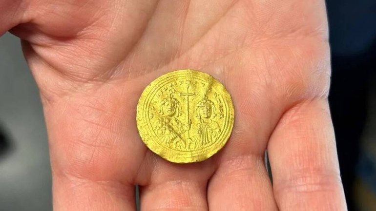 В Норвегії знайшли 1000-річну візантійську монету із зображенням Ісуса Христа - фото 1
