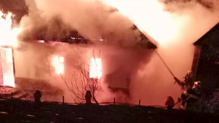Поліція озвучила справжню причину пожежі будинку митрополита УПЦ МП Лонгина - фото 1