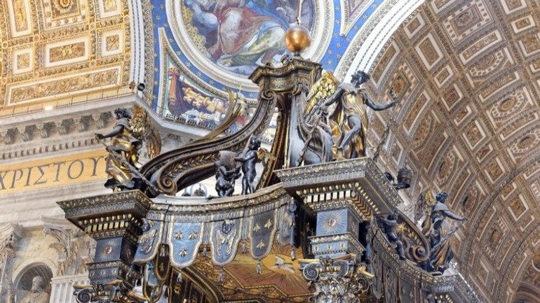 У базиліці Святого Петра відреставрують гігантський надпрестольний балдахін - фото 1