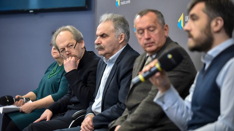 В Украинском кризисном медиа-центре обсудили ситуацию в сфере религии в Украине в условиях полномасштабной войны - фото 1