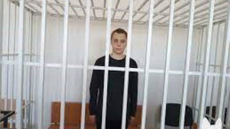 Російська прокуратура просить ув'язнити на 3, 5 роки хлопця, який "за завданням СБУ" спалив Коран - фото 1
