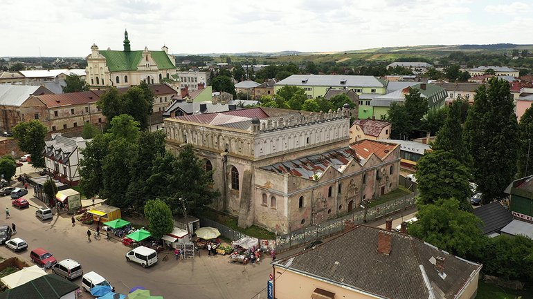 У Жовкві, на Львівщині, на один день відкрили одну з найбільших синагог Європи - фото 1