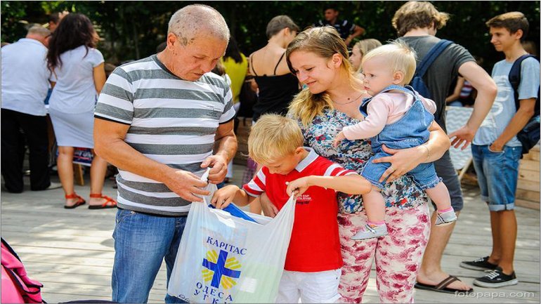 "Карітас України" розпочав збір коштів у рамках акції "Шкільний портфелик" - фото 1