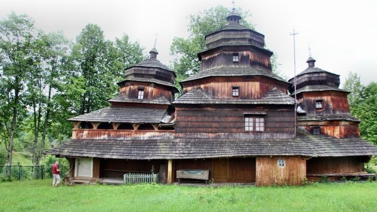 На Львівщині у 360-річній дерев'яній церкві відновлюють унікальні розписи - фото 1