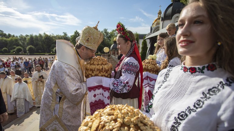 Понад 400 катехитів взяли участь у паломництві до Зарваниці - фото 1