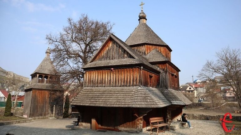 Храм Воздвиження у Кам'янці-Подільському - фото 1