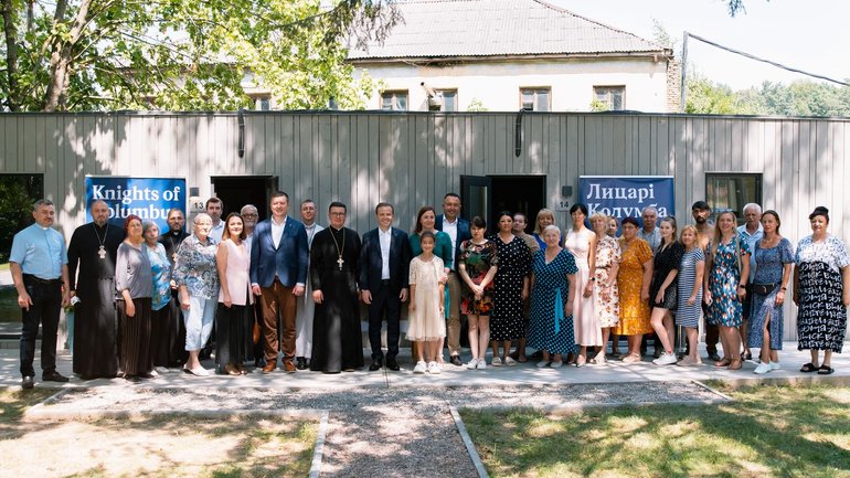 УГКЦ відкрила перше модульне містечко для переселенців на Львівщині - фото 1