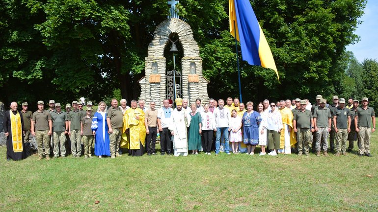 На Рівненщині вшанували братську могилу козаків часів Богдана Хмельницького - фото 1