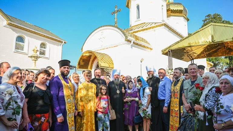 Митрополит Епіфаній у Кременчуці звершив молебень за перемогу України - фото 1