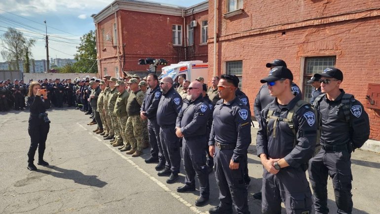 Напередодні Рош га-Шана до Умані прибули ізраїльські поліцейські - фото 1