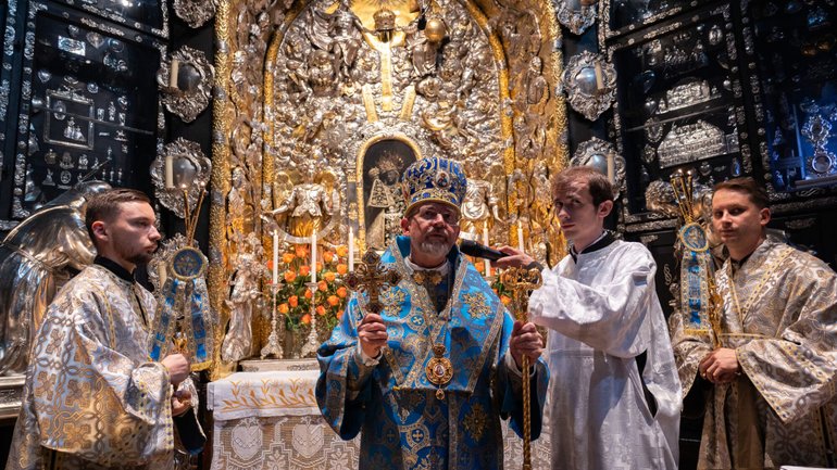 Ukrainians prayed for peace in Ukraine during the pilgrimage in Germany - фото 1