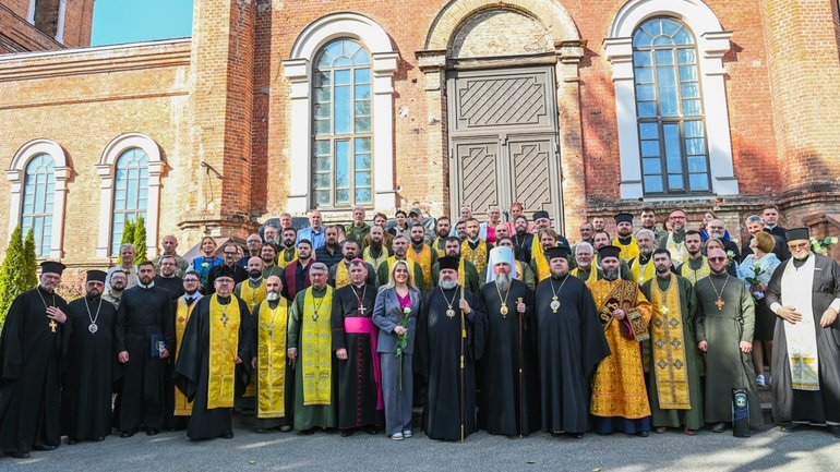 Митрополит Епіфаній у Харкові звершив молебень за перемогу України - фото 1