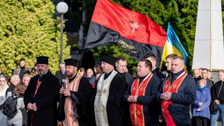 На Личаківському кладовищі вшанували пам'ять воїнів Української Галицької Армії - фото 1