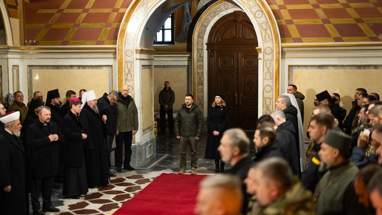 Президент вшанував пам’ять жертв голодоморів в Україні - фото 1