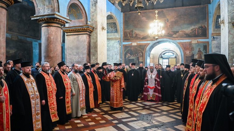 Митрополит Епіфаній у Чернігові звершив молебень у в одному з найдавніших храмів Русі - фото 1