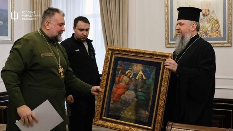 Буданов передав Предстоятелю ПЦУ віднайдену ікону ХІХ століття - фото 1