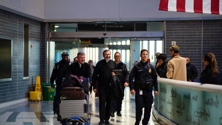 The Head of the UGCC arrives in Philadelphia - фото 1