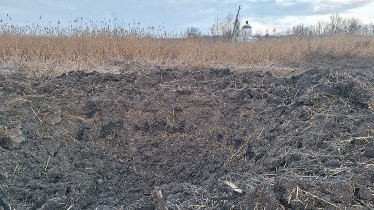 Внаслідок авіаудару по Золочеву на Харківщині пошкоджено церкву - фото 1