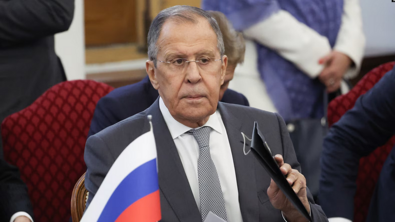 On the eve of talks with the United States, Lavrov mentions the language and faith issues once again - фото 1