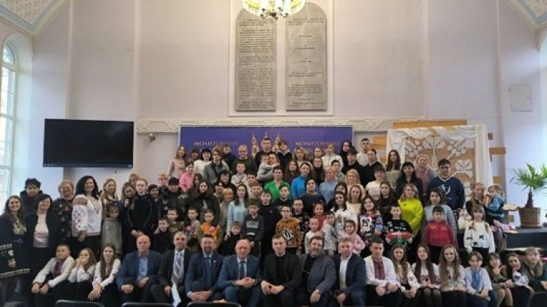У Бердичеві відбувся дитячий молитовний сніданок за участі сімей загиблих Захисників - фото 1