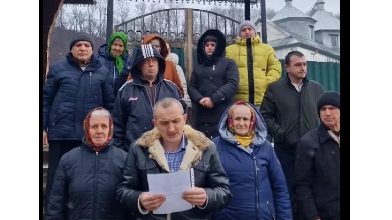 Релігійна громада на Буковині передумала скаржитися Венсу - фото 1