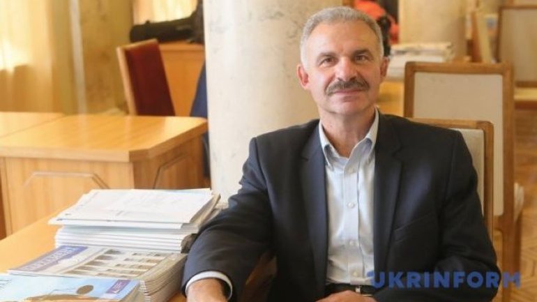 Кабмин переназначил Еленского на должность главы Госслужбы по этнополитике - фото 1